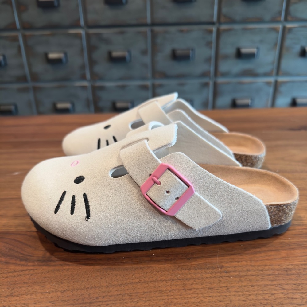 Cute Beige Mules with Pink Accents - Picture 4 of 6